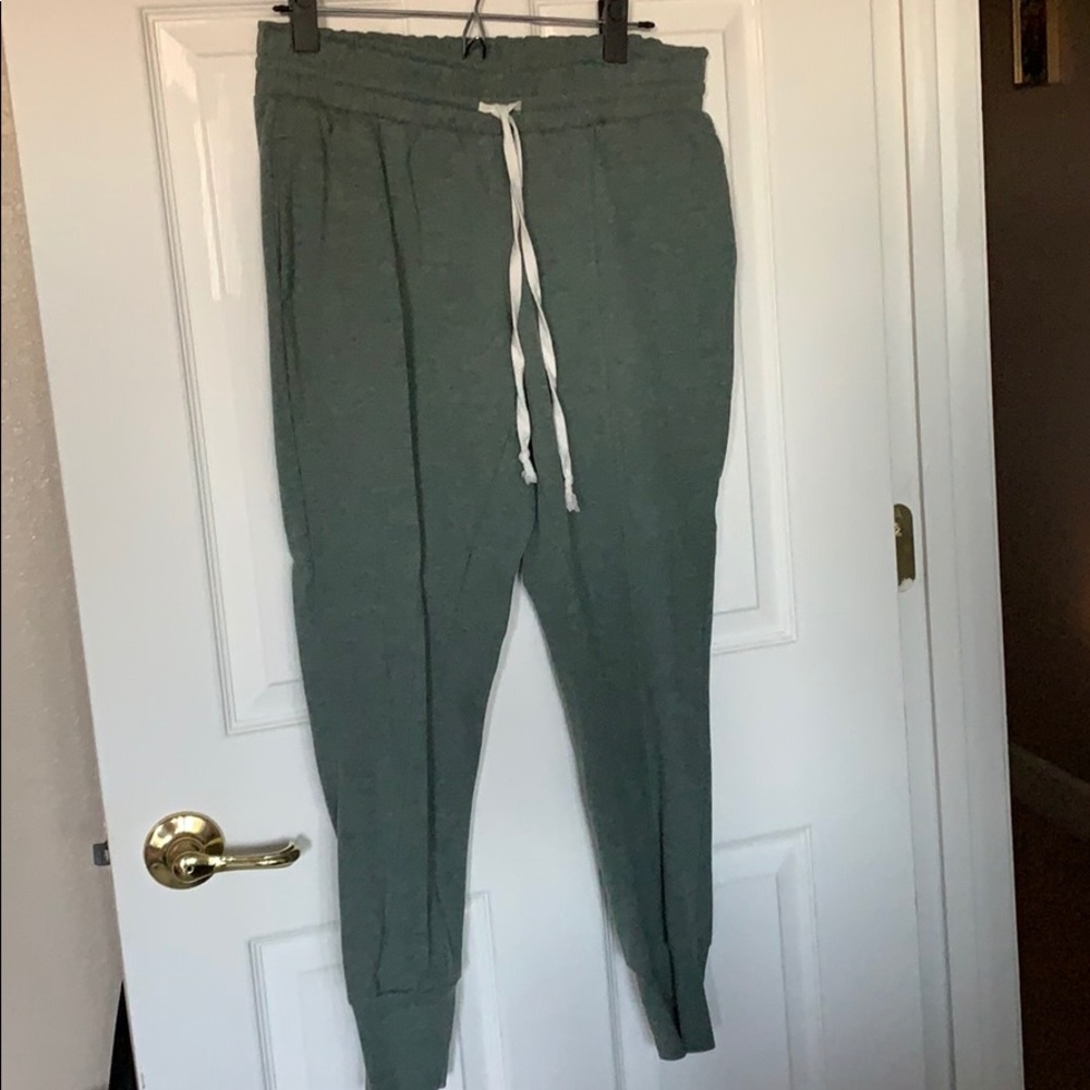 Green Sweats w Runched Top & Tie
